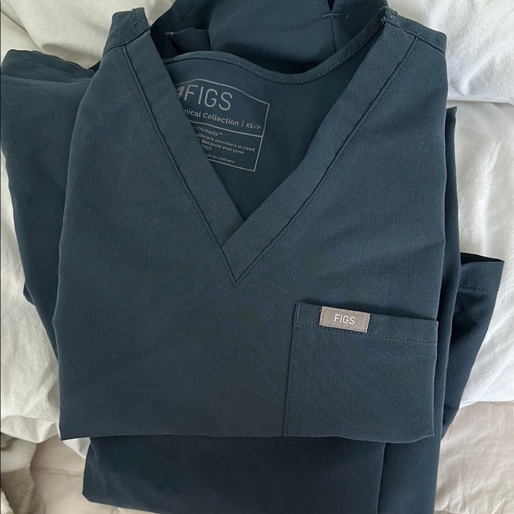 Figs Navy Blue Scrub Set